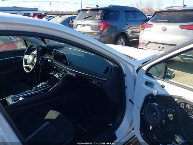 2023 HYUNDAI SONATA HYBRID KMHL34JJ9PA070549 Photo 4