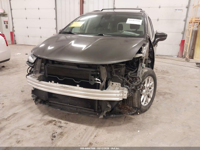 Продажа на аукционе авто 2022 Chrysler Pacifica Touring L, vin: 2C4RC1BG4NR133453, номер лота: 44587558