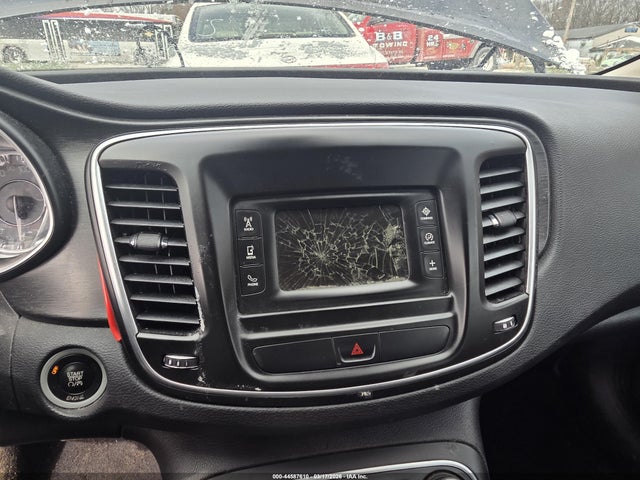 2015 Chrysler 200 Limited მანქანა იყიდება აუქციონზე, vin: 1C3CCCAB4FN701937, აუქციონის ნომერი: 44587610
