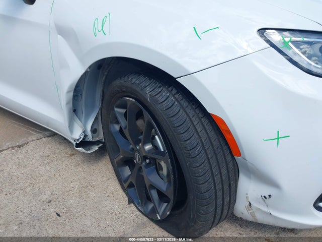 Продажа на аукционе авто 2025 Chrysler Pacifica Limited, vin: 2C4RC1GG6SR569354, номер лота: 44587623