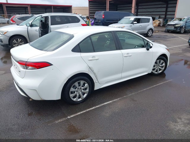 JTDEPRAE5LJ082628 Toyota COROLLA LE