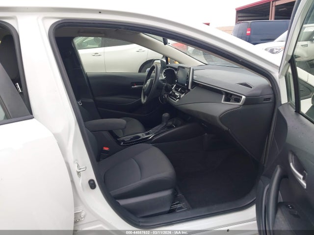 JTDEPRAE5LJ082628 Toyota COROLLA LE
