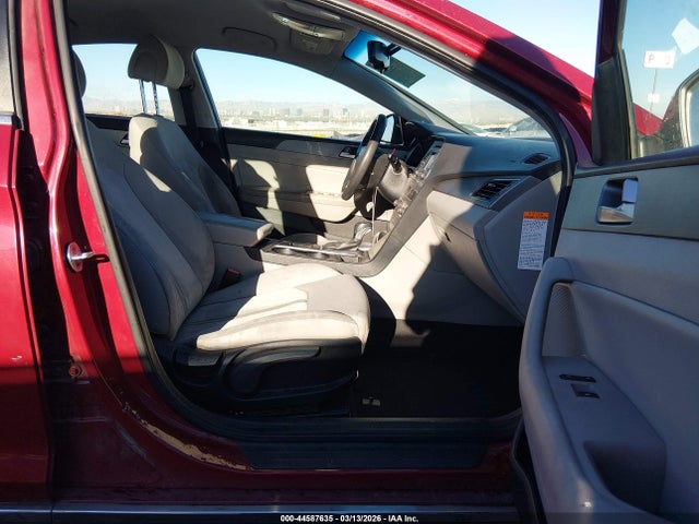 Hyundai Sonata Hybrid Se 2016 KMHE24L19GA040976 Image 5