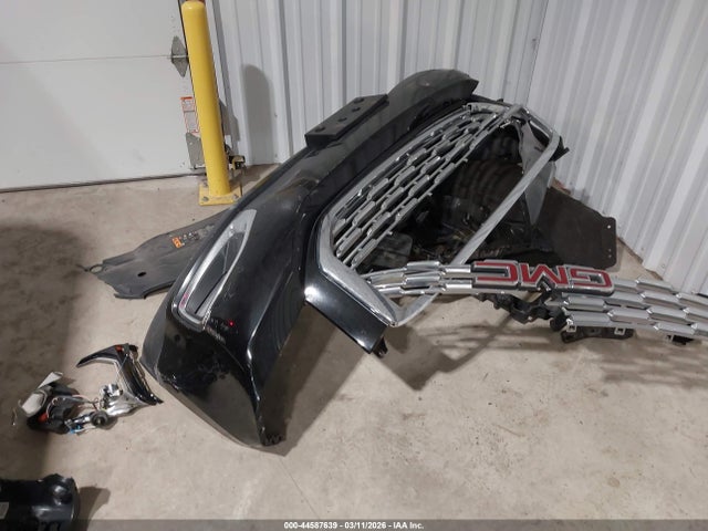 1GKS2CKJ0JR205393 GMC YUKON DENALI