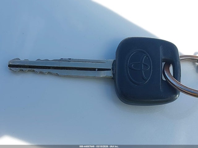 VNKKTUD3XHA076706 Toyota YARIS L