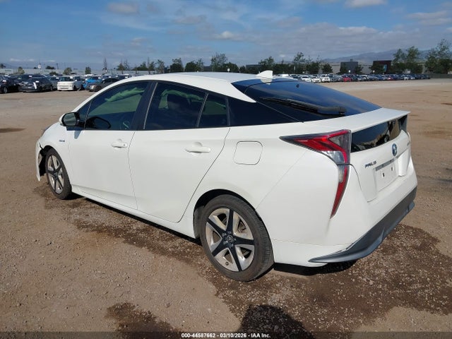 JTDKARFU6G3003367 Toyota Prius Three Touring
