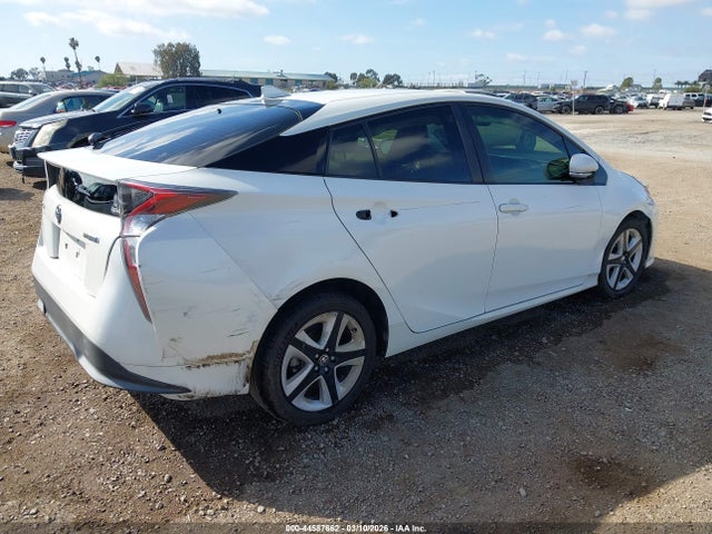 JTDKARFU6G3003367 Toyota Prius Three Touring