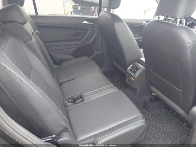 44587663 :رقم المزاد ، 3VV3B7AX4JM017704 vin ، 2018 Volkswagen Tiguan 2.0t Se/2.0t Sel مزاد بيع