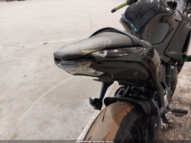 44587676 :رقم المزاد ، ML5EXER14SDAF6599 vin ، 2025 Kawasaki Ex650 R مزاد بيع