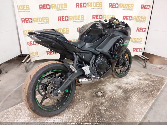 44587676 :رقم المزاد ، ML5EXER14SDAF6599 vin ، 2025 Kawasaki Ex650 R مزاد بيع