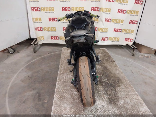 44587676 :رقم المزاد ، ML5EXER14SDAF6599 vin ، 2025 Kawasaki Ex650 R مزاد بيع