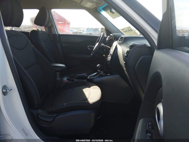 Продаж на аукціоні авто 2015 Kia Soul, vin: KNDJN2A20F7795827, номер лоту: 44587685