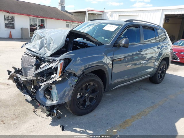2025 Volkswagen Atlas 2.0t Peak Edition მანქანა იყიდება აუქციონზე, vin: 1V2CR2CA1SC563223, აუქციონის ნომერი: 44587691