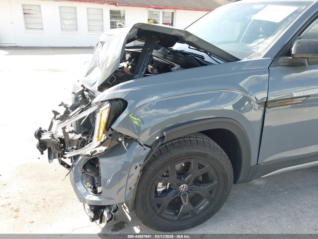 2025 Volkswagen Atlas 2.0t Peak Edition მანქანა იყიდება აუქციონზე, vin: 1V2CR2CA1SC563223, აუქციონის ნომერი: 44587691