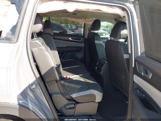 2025 Volkswagen Atlas 2.0t Peak Edition მანქანა იყიდება აუქციონზე, vin: 1V2CR2CA1SC563223, აუქციონის ნომერი: 44587691