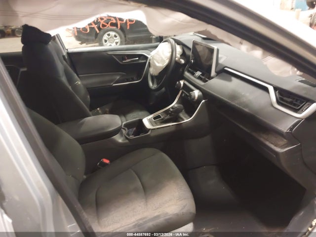 44587692 :رقم المزاد ، 2T3P1RFV1SW599718 vin ، 2025 Toyota Rav4 Xle مزاد بيع