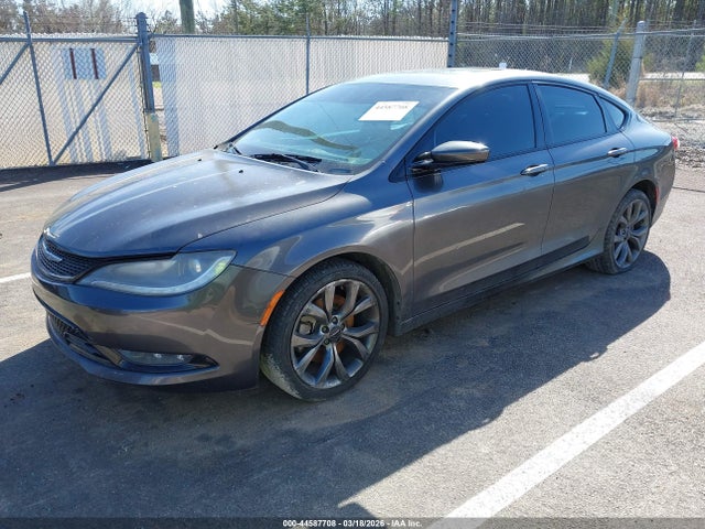 44587708 :رقم المزاد ، 1C3CCCDG6FN589407 vin ، 2015 Chrysler 200 S مزاد بيع