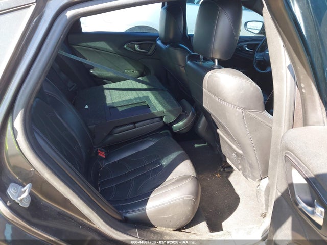 44587708 :رقم المزاد ، 1C3CCCDG6FN589407 vin ، 2015 Chrysler 200 S مزاد بيع