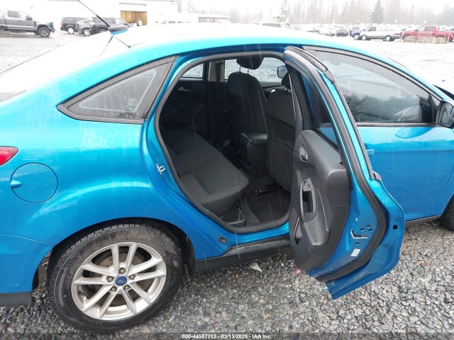 44587712 :رقم المزاد ، 1FADP3F27HL236183 vin ، 2017 Ford Focus Se مزاد بيع