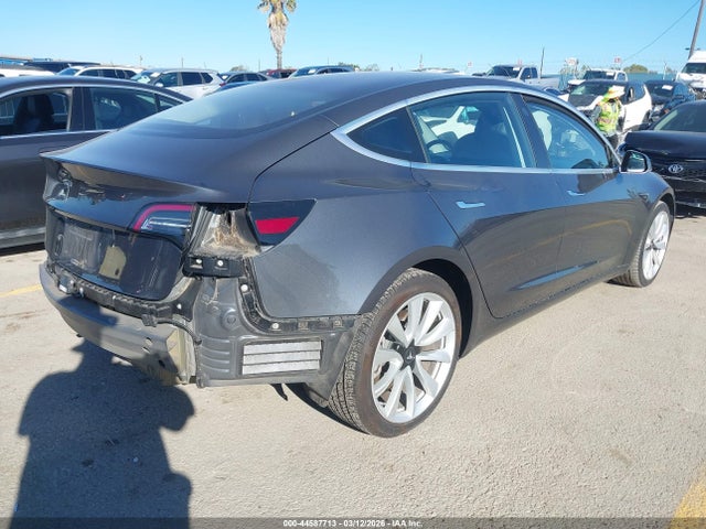 2018 TESLA MODEL 3 5YJ3E1EA6JF047350 Photo 3
