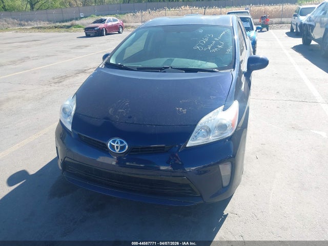 Toyota Prius Three 2015 JTDKN3DU2F1872613 Image 6