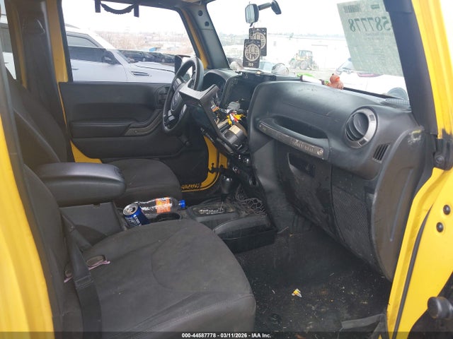 2015 JEEP WRANGLER UNLIMITED 1C4BJWDG4FL563057 Photo 4