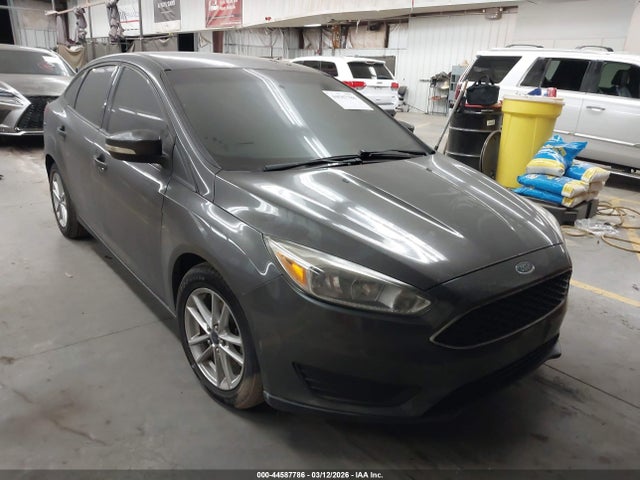 Ford FOCUS SE 2015 1FADP3F24FL210542 main image