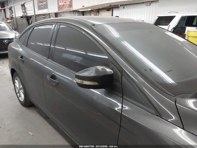 Ford FOCUS SE 2015 1FADP3F24FL210542 Image 6