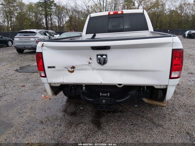 44587801 :رقم المزاد ، 1C6RR6TT4KS562083 vin ، 2019 Ram 1500 Classic مزاد بيع