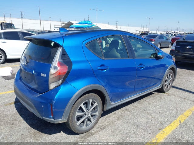 JTDKDTB37J1606591 Toyota Prius C One