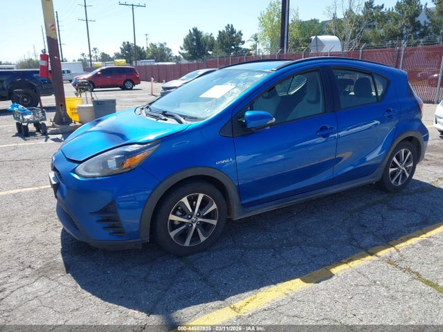 JTDKDTB37J1606591 Toyota Prius C One