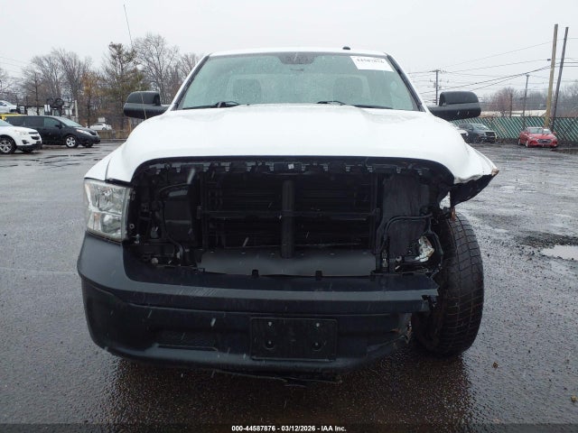 44587876 :رقم المزاد ، 3C6JR6DGXNG300918 vin ، 2022 Ram 1500 Classic Tradesman  4x2 8' Box مزاد بيع