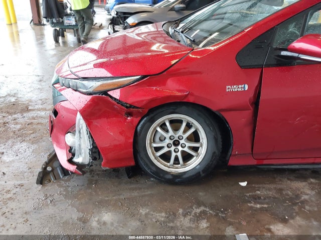Toyota Prius Prime Advanced 2018 JTDKARFP0J3076977 Image 6