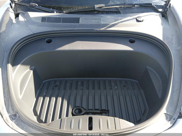 2023 TESLA MODEL 3 5YJ3E1EA4PF472252 Photo 9