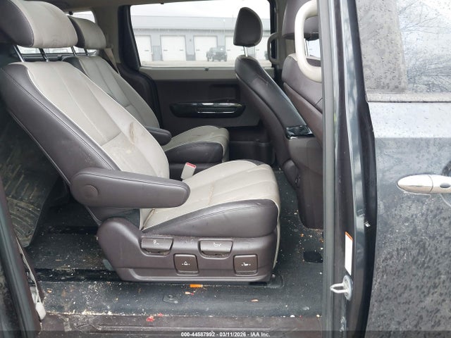 2016 KIA SEDONA KNDME5C11G6174624 Photo 7
