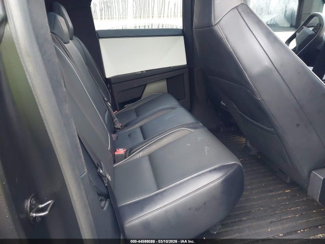 2024 Tesla Cybertruck All-wheel Drive მანქანა იყიდება აუქციონზე, vin: 7G2CEHEDXRA000654, აუქციონის ნომერი: 44588020