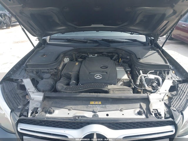 44588025 :رقم المزاد ، WDC0G4KB2HF153550 vin ، 2017 Mercedes-benz Glc 300 4matic مزاد بيع