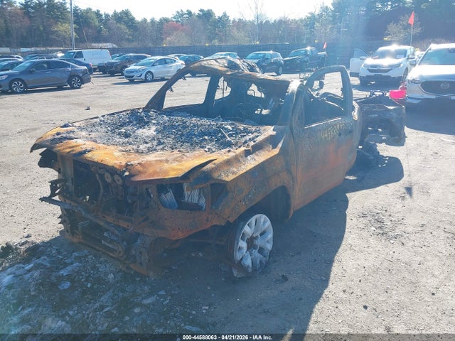 5TFSZ5AN0JX163634 Toyota Tacoma Sr5 V6