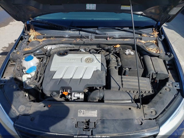 2011 Volkswagen Jetta 2.0l Tdi მანქანა იყიდება აუქციონზე, vin: 3VWLL7AJXBM123726, აუქციონის ნომერი: 44588069