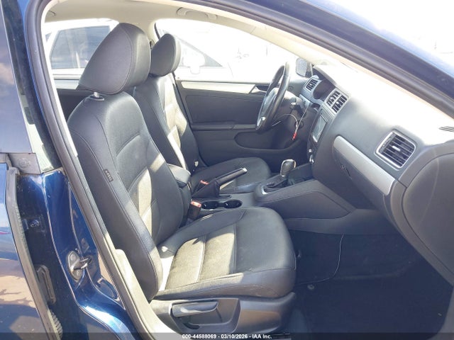 2011 Volkswagen Jetta 2.0l Tdi მანქანა იყიდება აუქციონზე, vin: 3VWLL7AJXBM123726, აუქციონის ნომერი: 44588069