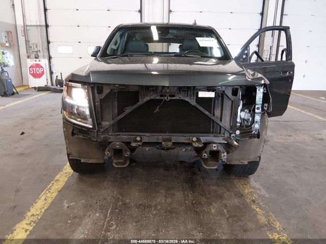 1GNSKHKC9KR375576 Chevrolet Suburban Lt