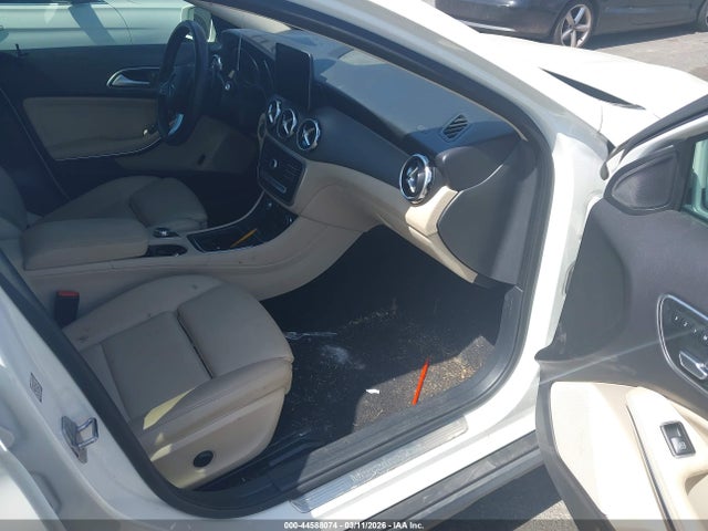 2020 MERCEDES-BENZ GLA 250 W1NTG4EB9LU030419 Photo 4