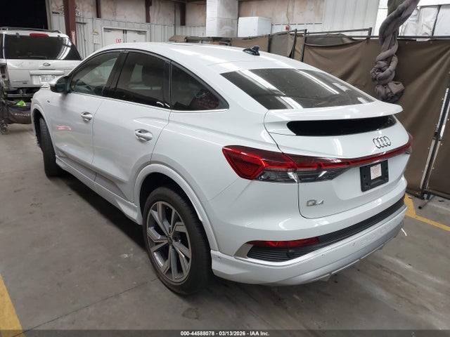 2023 AUDI Q4 SPORTBACK E-TRON WA132BFZ5PP013413 Photo 2