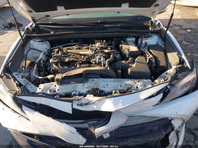 2020 Toyota Camry Le მანქანა იყიდება აუქციონზე, vin: 4T1C11AK0LU360877, აუქციონის ნომერი: 44588083
