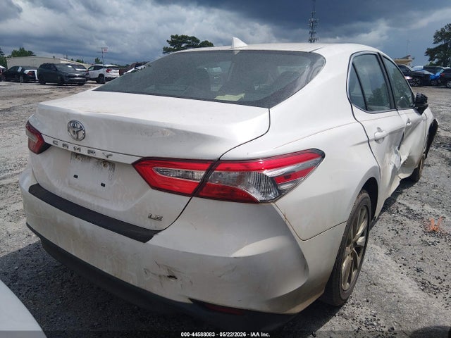 2020 Toyota Camry Le მანქანა იყიდება აუქციონზე, vin: 4T1C11AK0LU360877, აუქციონის ნომერი: 44588083