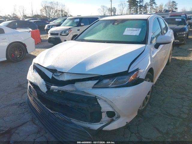 2020 Toyota Camry Le მანქანა იყიდება აუქციონზე, vin: 4T1C11AK0LU360877, აუქციონის ნომერი: 44588083
