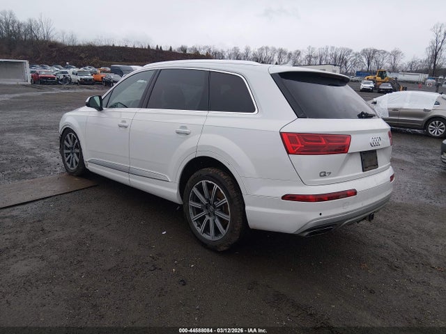 2018 AUDI Q7 WA1VAAF7XJD002369 Photo 2