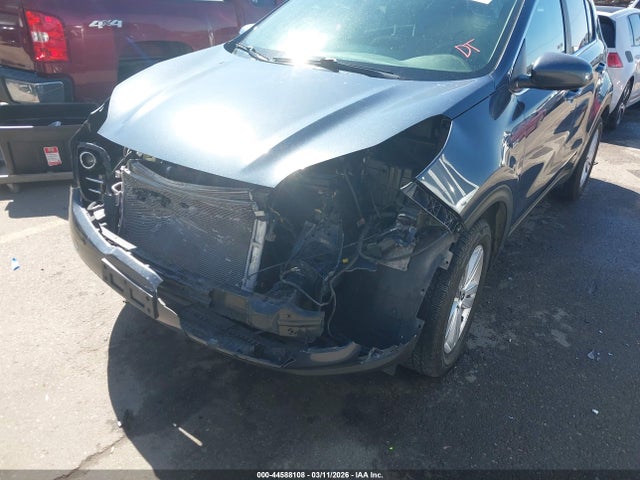 KNDPMCAC4K7592316 KIA Sportage Lx