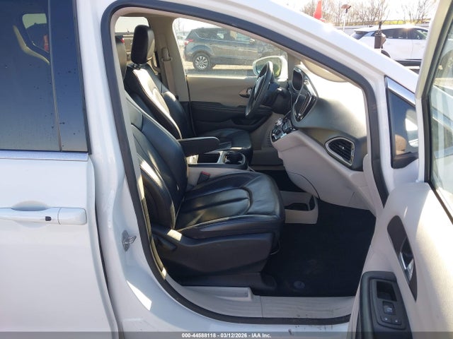 2022 CHRYSLER PACIFICA 2C4RC1BG7NR179696 Photo 4
