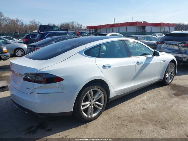 Продаж на аукціоні авто 2015 Tesla Model S 70d/85d/p85d, vin: 5YJSA1E22FF118650, номер лоту: 44588162